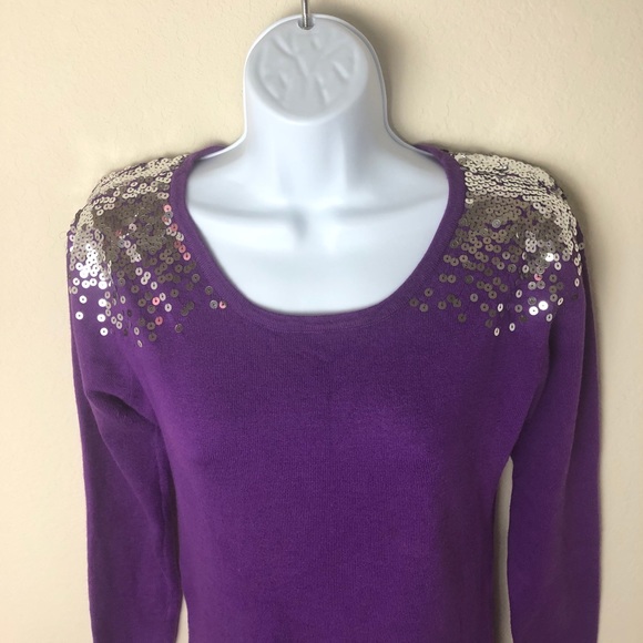 2b Bebe sweater - Picture 2 of 5